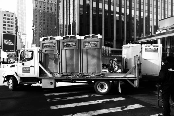 Best Portable toilet rental cost  in Larch Y, WA